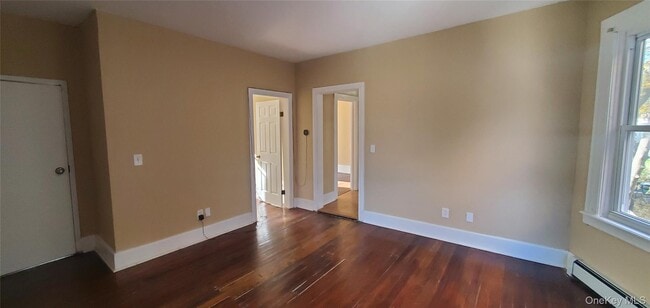 Photo - 197 Winnikee Ave Apartamento Unidad 2