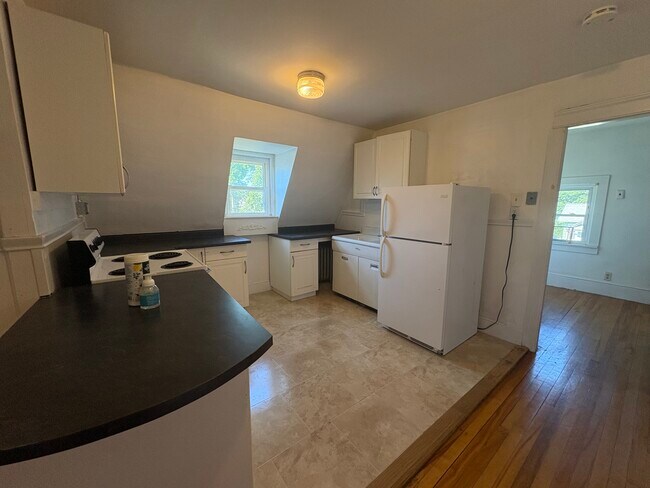 Photo - 37 Somerset St Unit 3