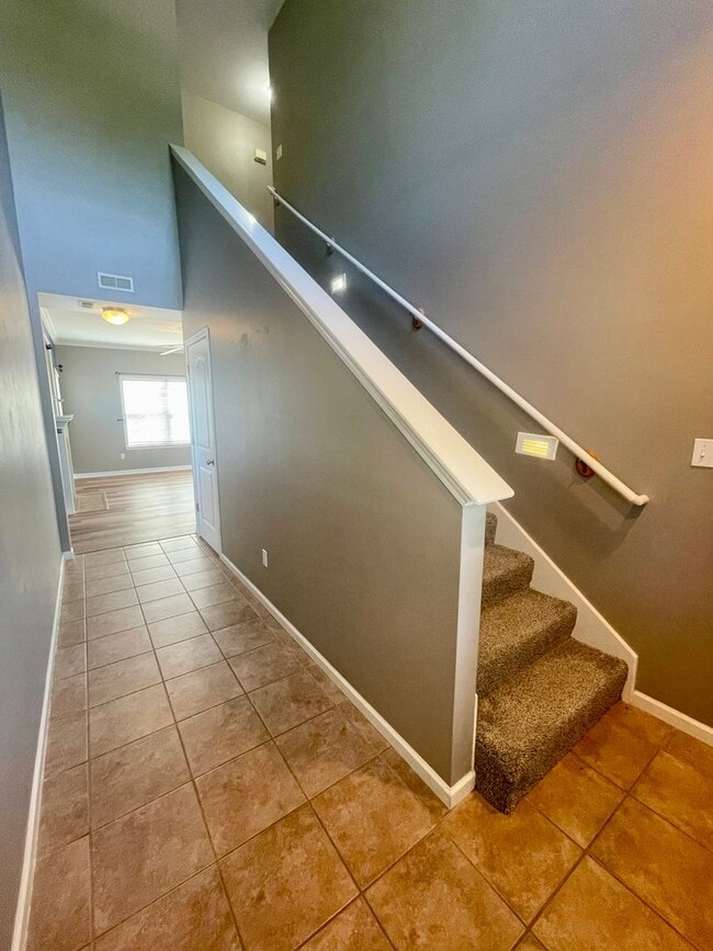 Photo - 208 Port Way