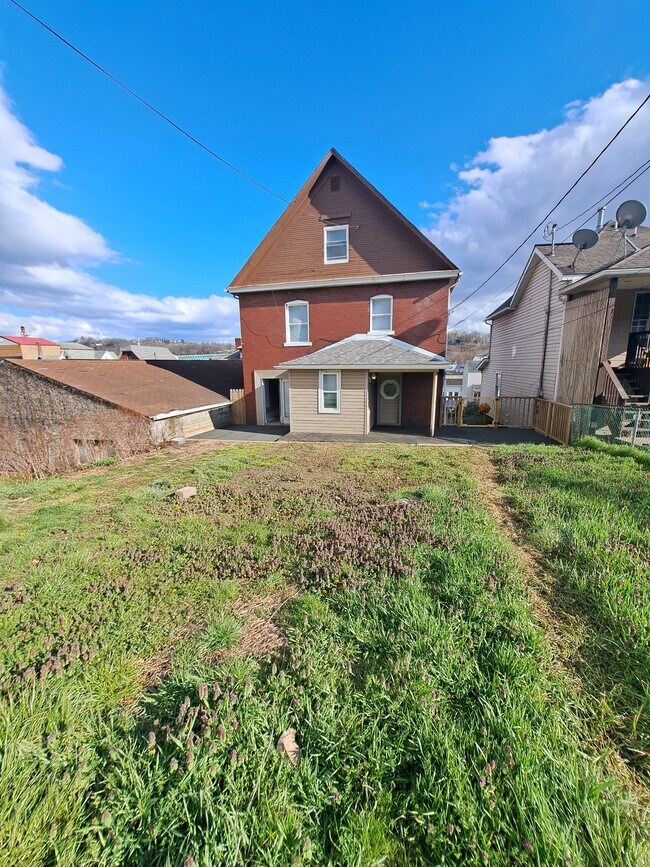 344 W 7th Ave Rental House Rental in Tarentum, PA