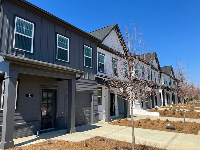 Photo - 135 Lauren St Townhome