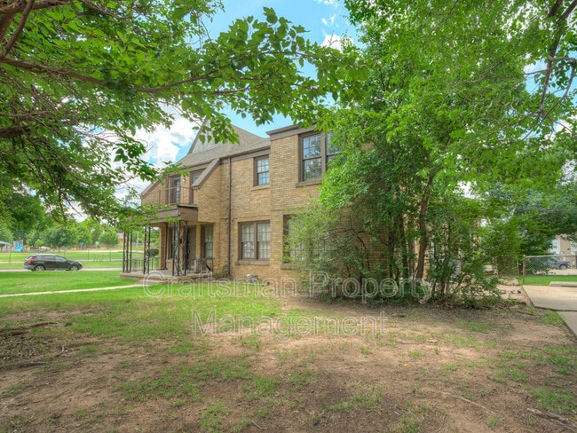 Photo - 2301 N Florida Ave