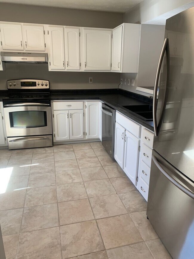 Photo - 3 bedroom Townhouse on Bloomington's South...