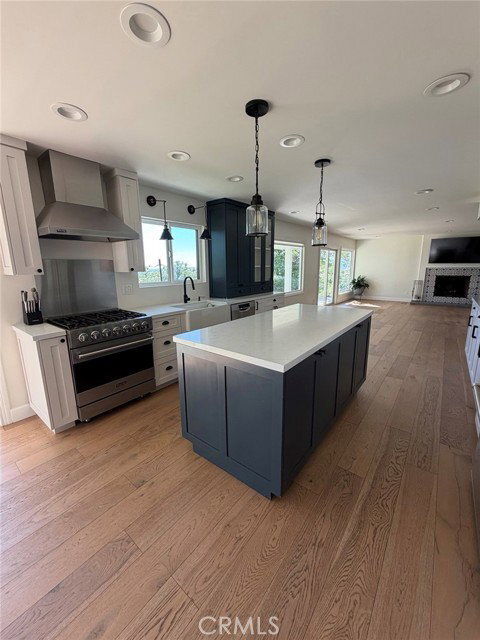 Photo - 5860 Eilat Pl