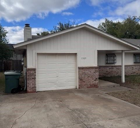 Photo - 1309 N Fretz Ave Townhome