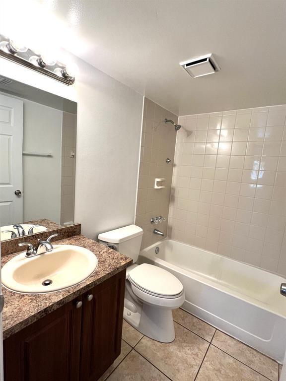 Photo - 351 Palm Way Unit 204