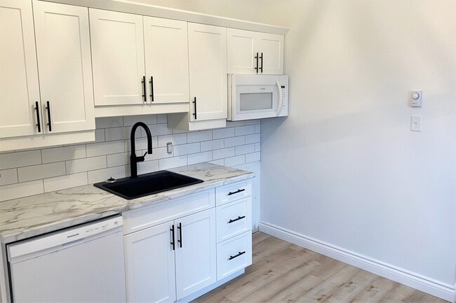 Photo - 55 Carmarthen St Unit 55-1