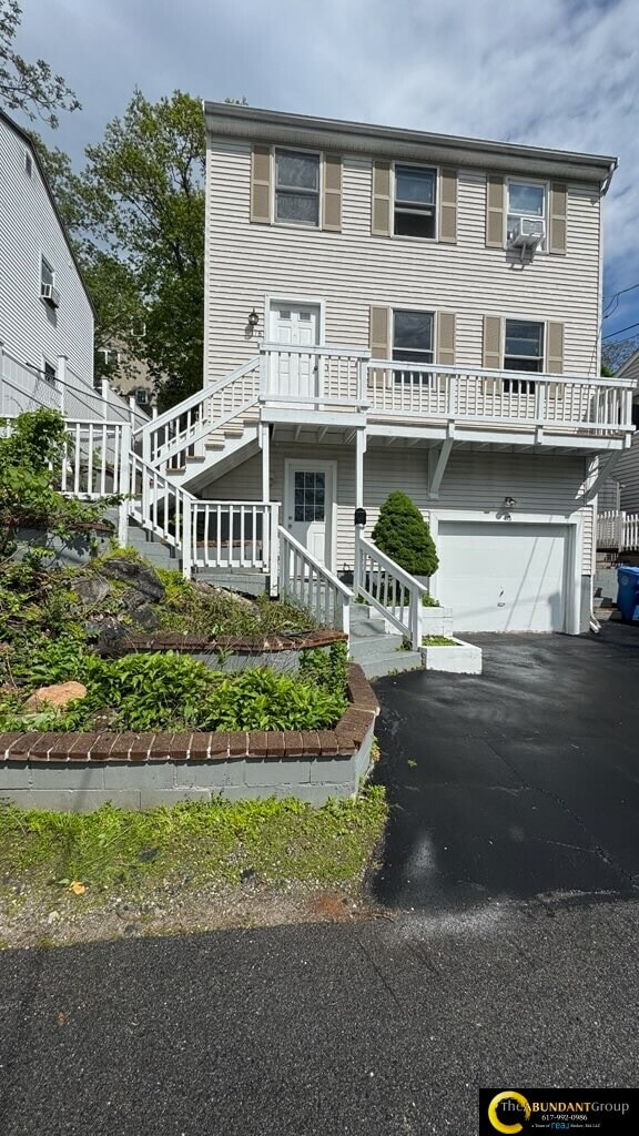 Photo - 118 Montclair Ave
