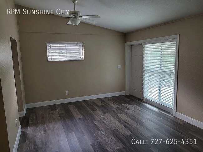 Photo - 1628 Pine St