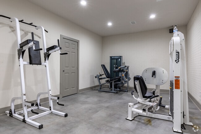 Fitness Center - Wesley Place Apartments at Lawrenceville