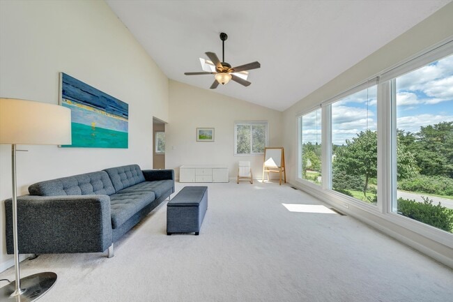 Photo - 504 Cedar Orchard Dr W