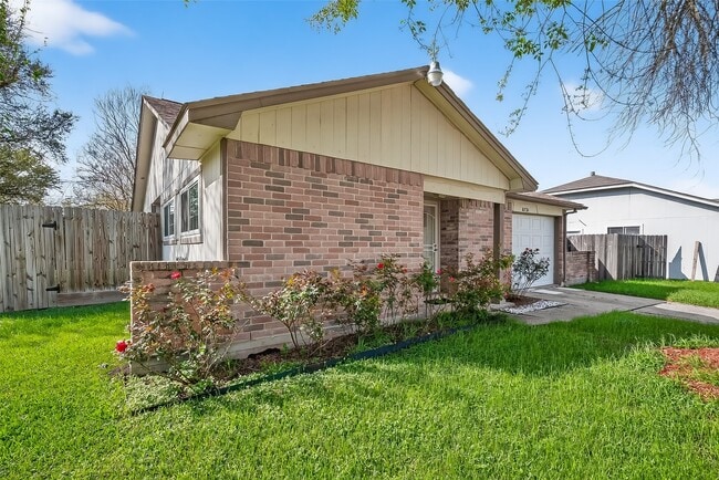 10738 Highland Woods Dr