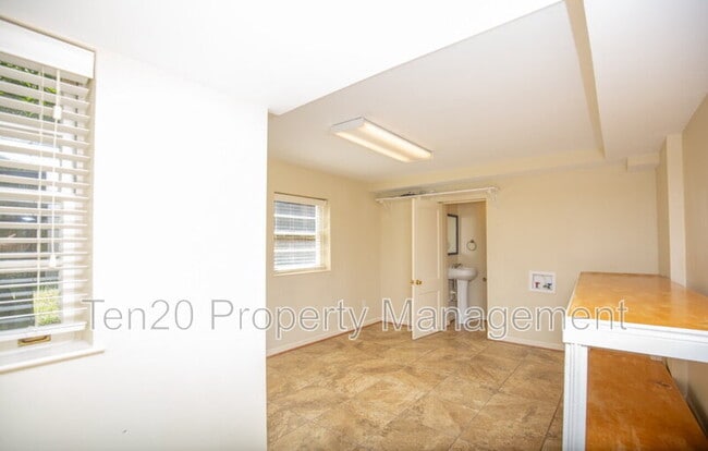 Photo - 1514 Hilton Ave