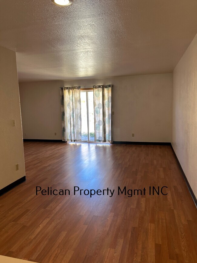 2055 N Eldorado Ave