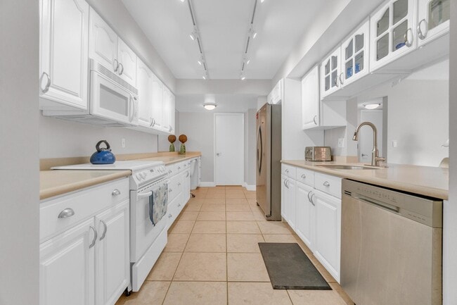 Photo - 2255 Lindell Blvd Unit 4304