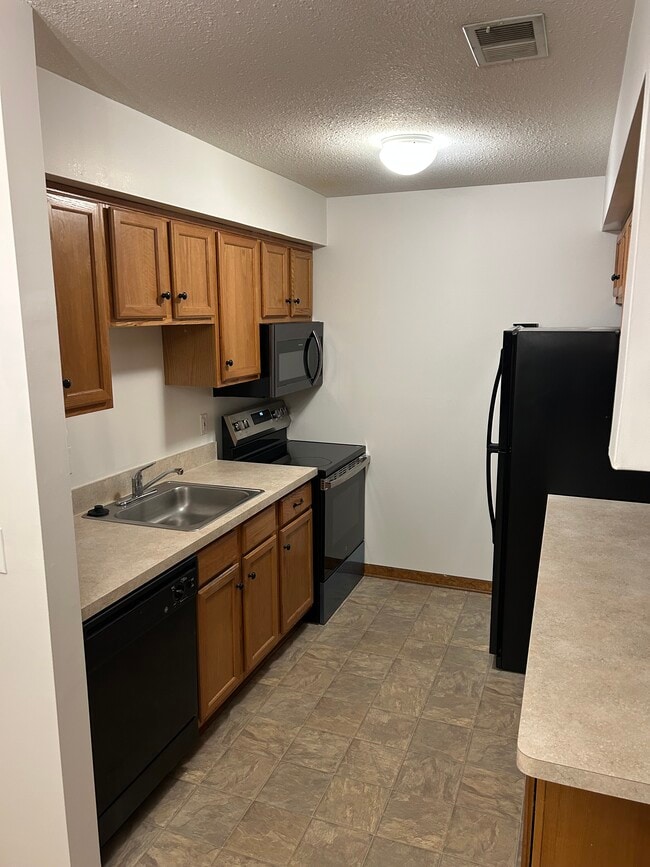 Photo - 2504 Eagles Circle Unit #4