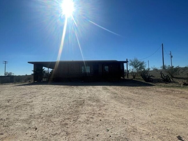 Building Photo - 21620 W Narramore Rd