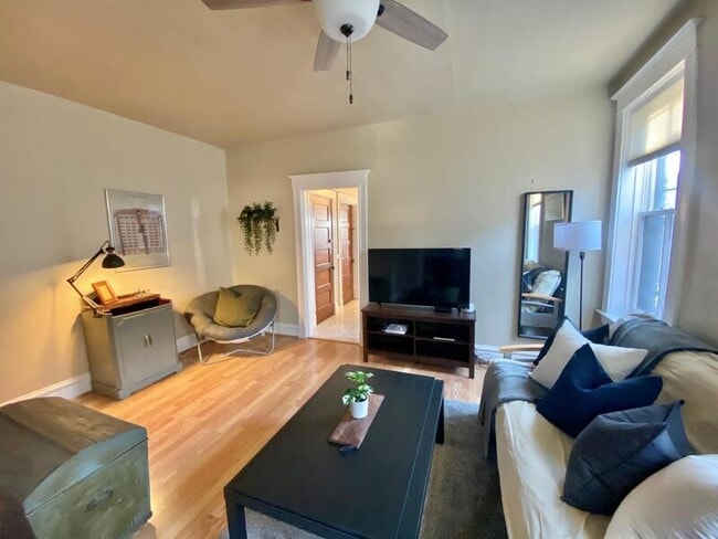 Photo - 4424 Oakland Ave