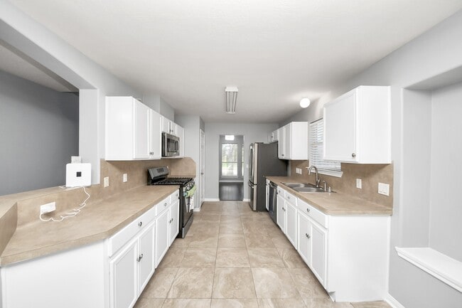Photo - 3506 Evergreen Sq Trl