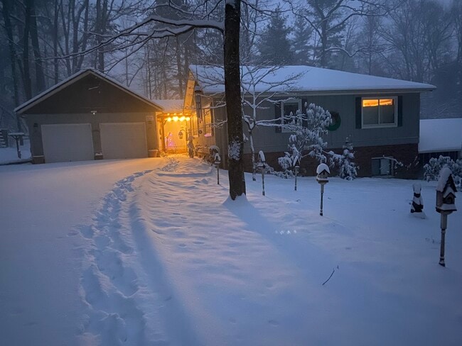 En la nieve - 123 Nob Hill Rd