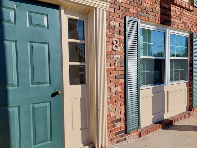 Photo - Beautiful 2 Bedroom, 1 Bathroom Condo in the Lake Bentley Shores Community of Lakeland