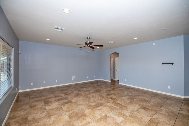 Photo - Spectacular open floor plan home!