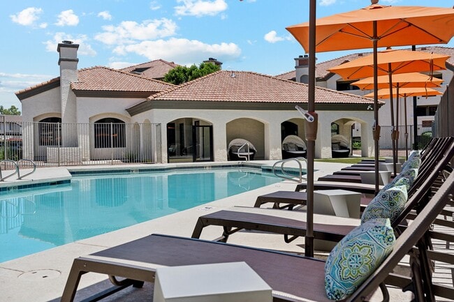 Building Photo - Twin Palms Rental