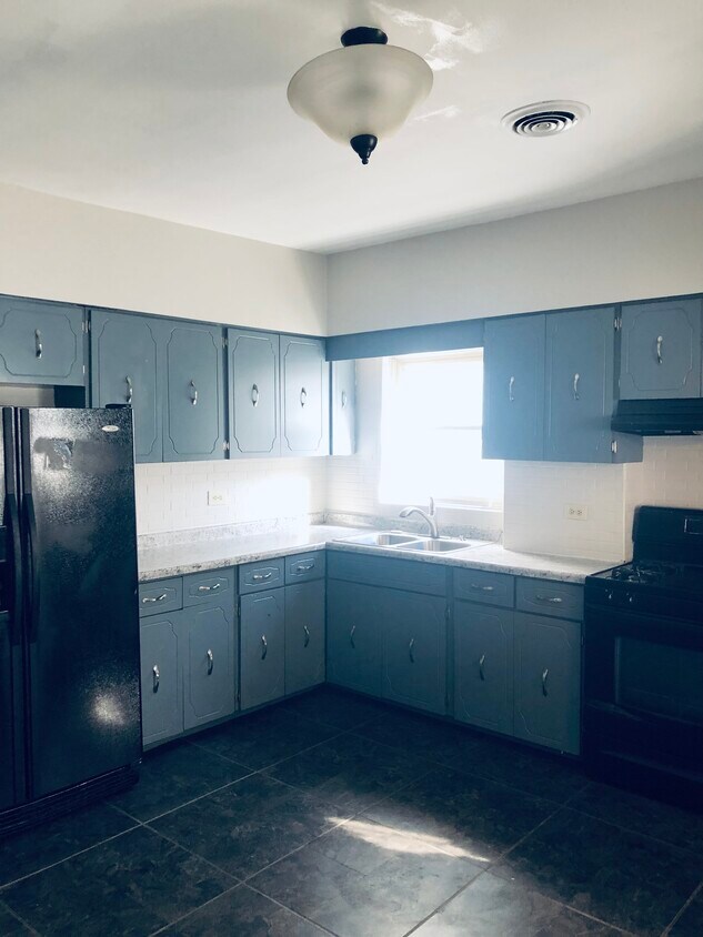 Photo - 3810 N Central Ave (Chicago, IL)