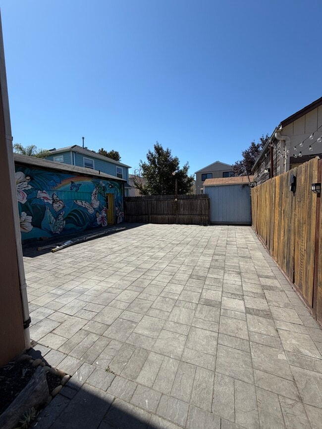 Photo - 1033 Fountain St