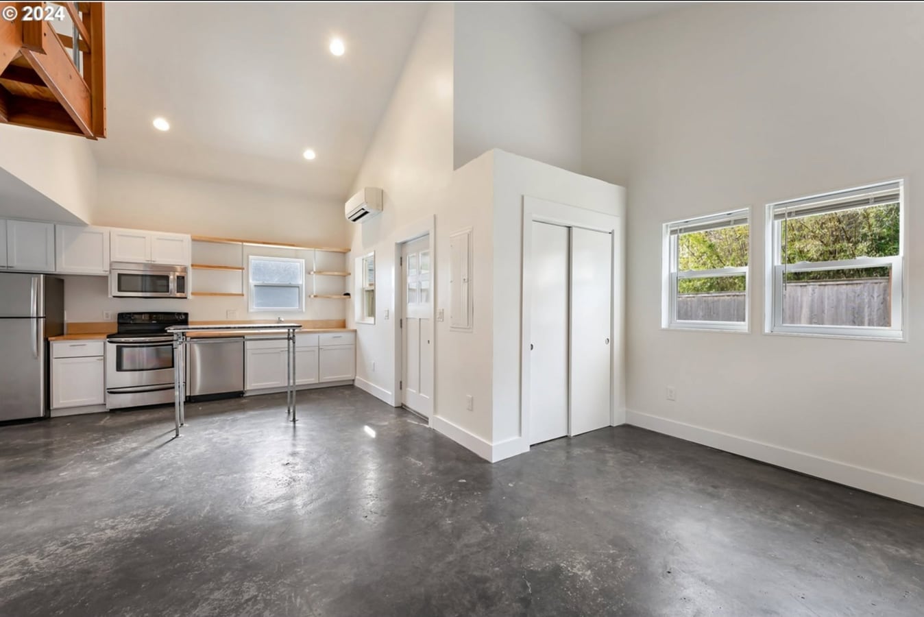 Photo - 6247 NE Sumner St Unit ADU