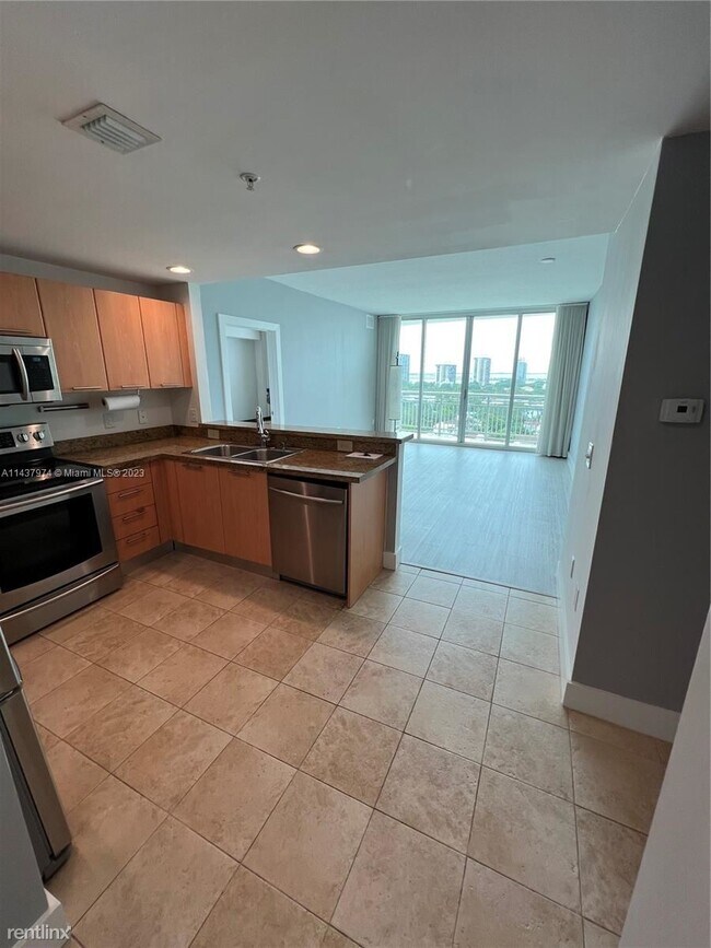 Photo - 2 br, 2 bath Condo - 2021 SW 3rd Ave Apt 1206 Unit Apt 1206