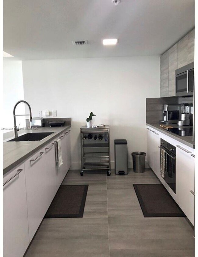 Photo - 400 Sunny Isles Blvd