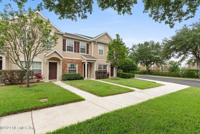 8159 Summerside Cir