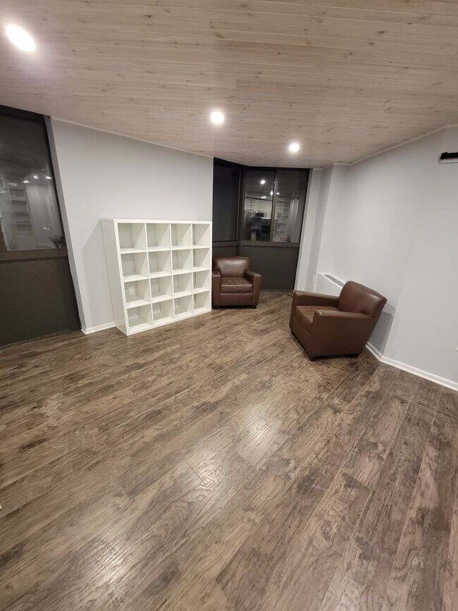 Photo - 4242 East West Hwy Unidad 612