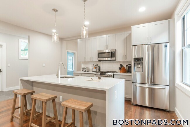 Photo - 65 Beech Glen St Unit 1