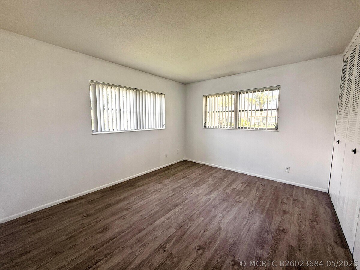 Photo - 2854 Crosley Dr E Unit J