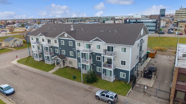 Building Photo - 10004-1097A 97A St Unit 301