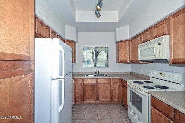 Photo - 750 E Northern Ave Unidad 1100