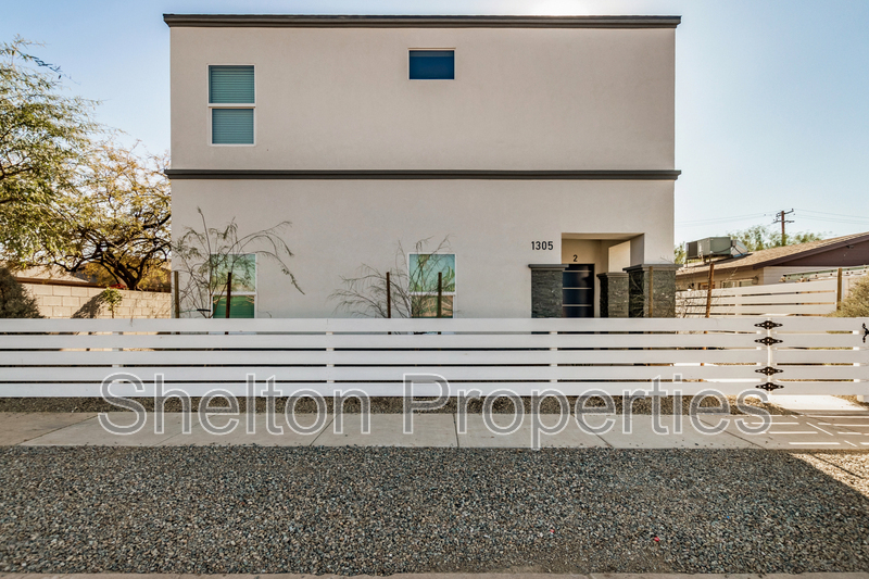 Photo - 1305 E Madison St