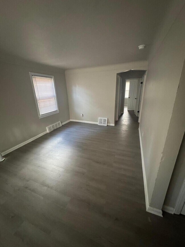 Photo - 14854 Ohio St