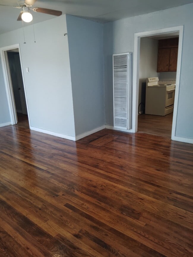 Photo - 3800 NE 12th Ave