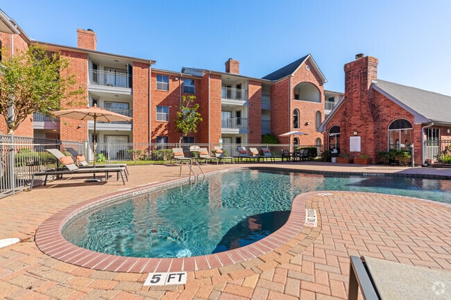 Building Photo - Monarch Medical Center Rental