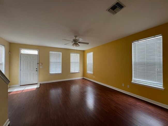Photo - 3687 Longfellow Rd