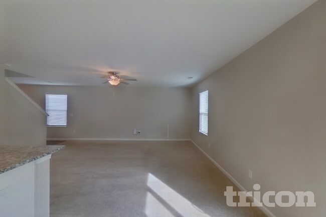 Photo - 2118 Southlea Dr