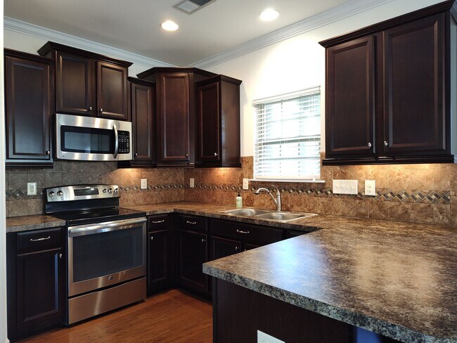 Photo - Pristine Condo Located in The Riviera II C...