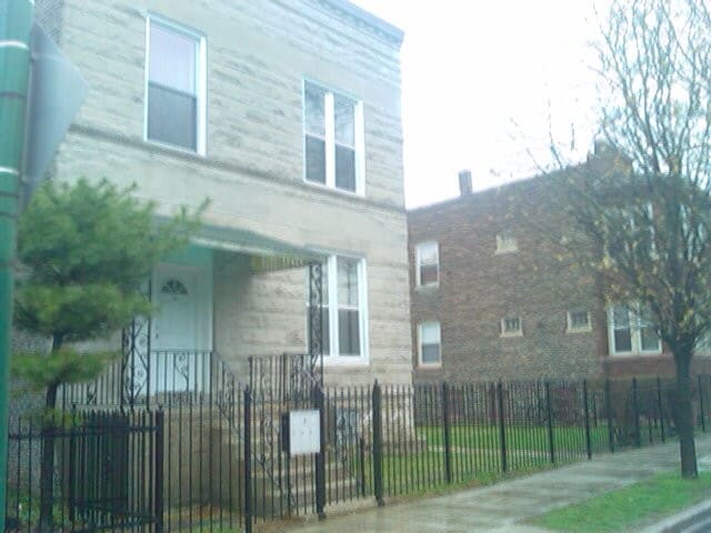Front Entrance - 217 N Laramie Ave Unit 1