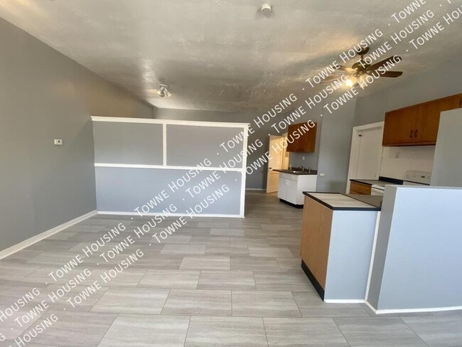 Photo - 238 Amherst St Unit Lower Front