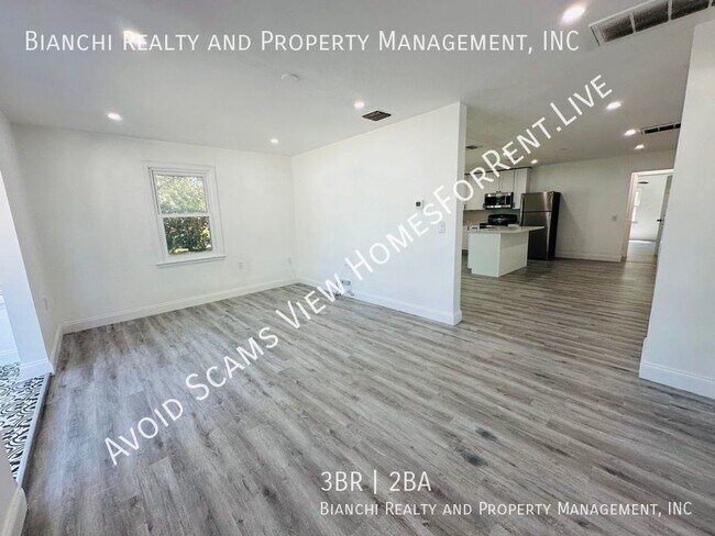 Photo - 1225 Bermuda St