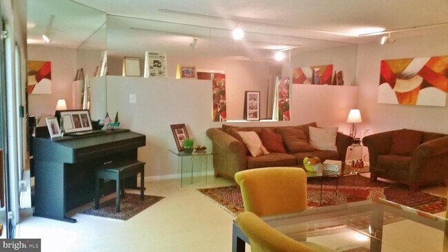 Photo - 10452 Parthenon Ct