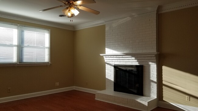 Photo - 2512 Burgundy Dr